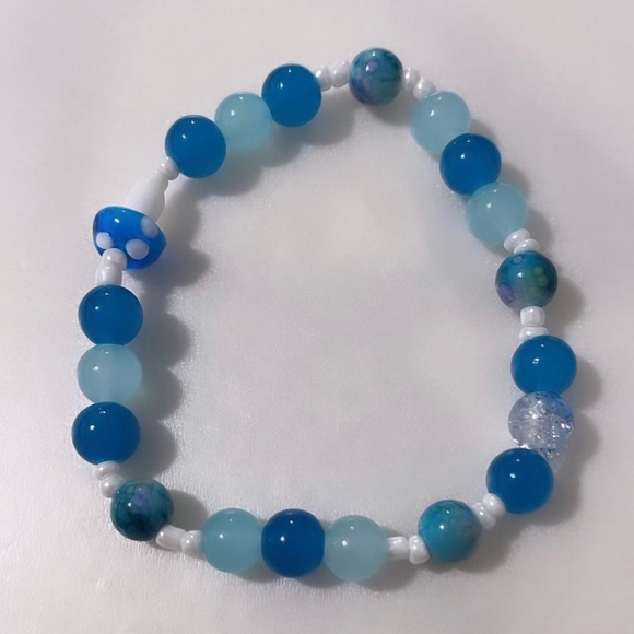 Light Blue Mushroom Bracelet - Picture 3 of 4